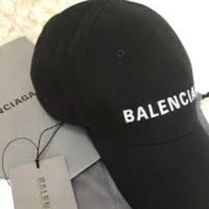 BALENCIAGA BLACK CAP - UNISEX